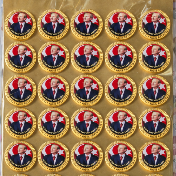 METAL YAKA ROZETİ YUVARLAK İÇİNDE ATATÜRK 30LU *23nisan *29ekim