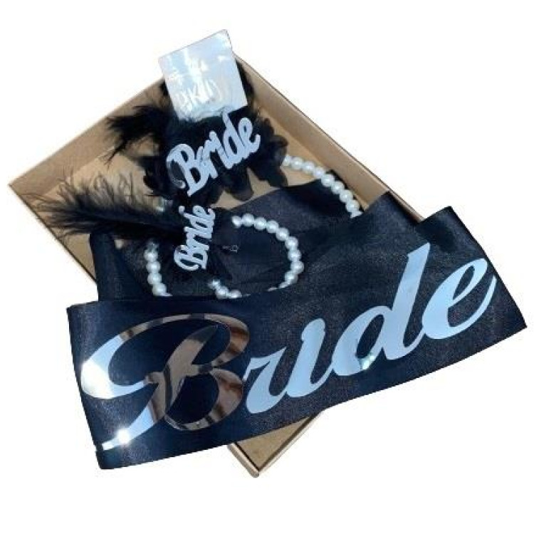 BRİDE SİYAH ÜSTÜ GÜMÜŞ KUŞAK TAÇ SET BRİDE SİYAH ÜSTÜ GÜMÜŞ KUŞAK TAÇ SET