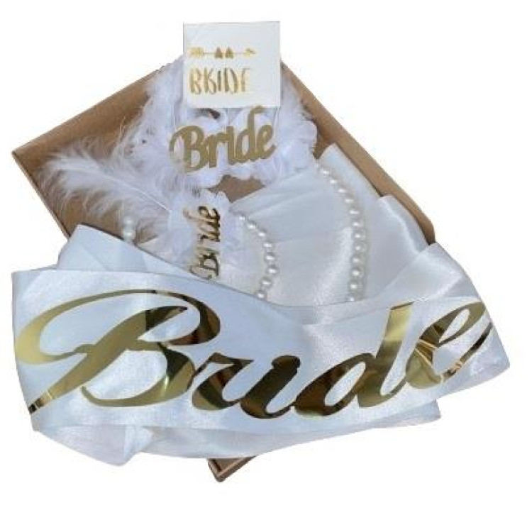 BRİDE BEYAZ ÜSTÜ GOLD KUŞAK TAÇ SET BRİDE BEYAZ ÜSTÜ GOLD KUŞAK TAÇ SET