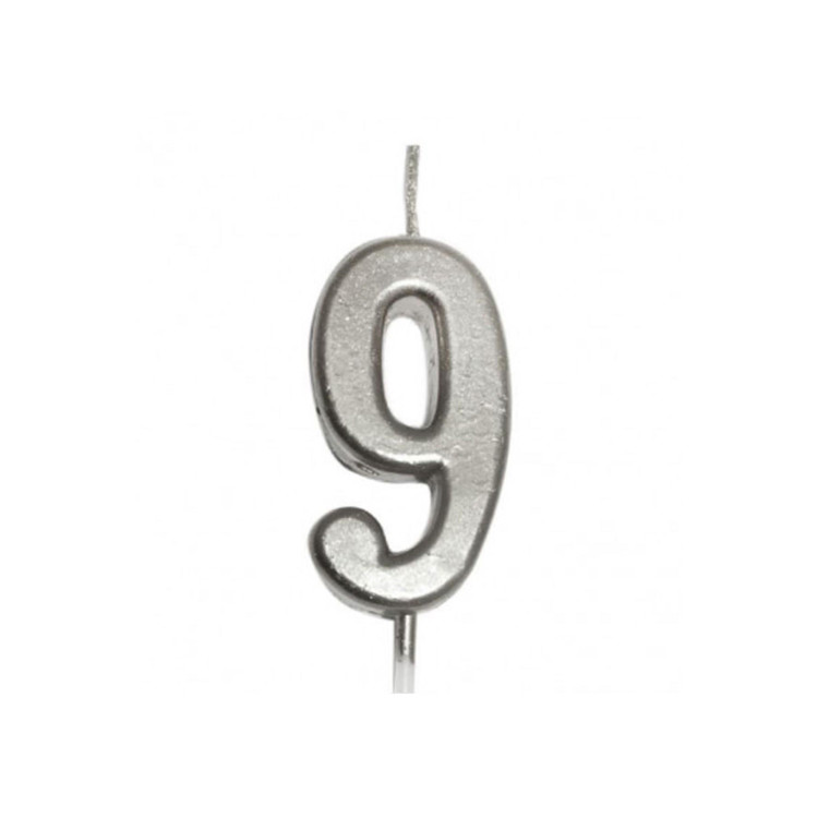 KÜÇÜK BOY 9 RAKAM GÜMÜŞ MUM 8CM KÜÇÜK BOY 9 RAKAM GÜMÜŞ MUM 8CM
