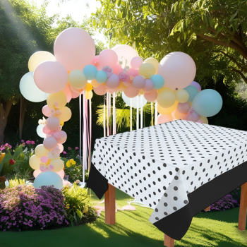 Masa Örtüsü 137*182cm -Puantiyeli Siyah-