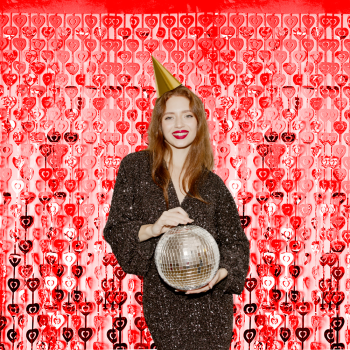 Metalize Kalp Arka Fon 100x200cm -Kırmızı- Metalize Kalp Arka Fon 100x200cm -Kırmızı-