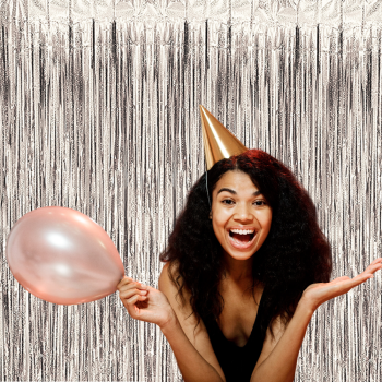 Metalize Arka Fon 100x200cm -Hologramlı Gümüş- Metalize Arka Fon 100x200cm -Hologramlı Gümüş-