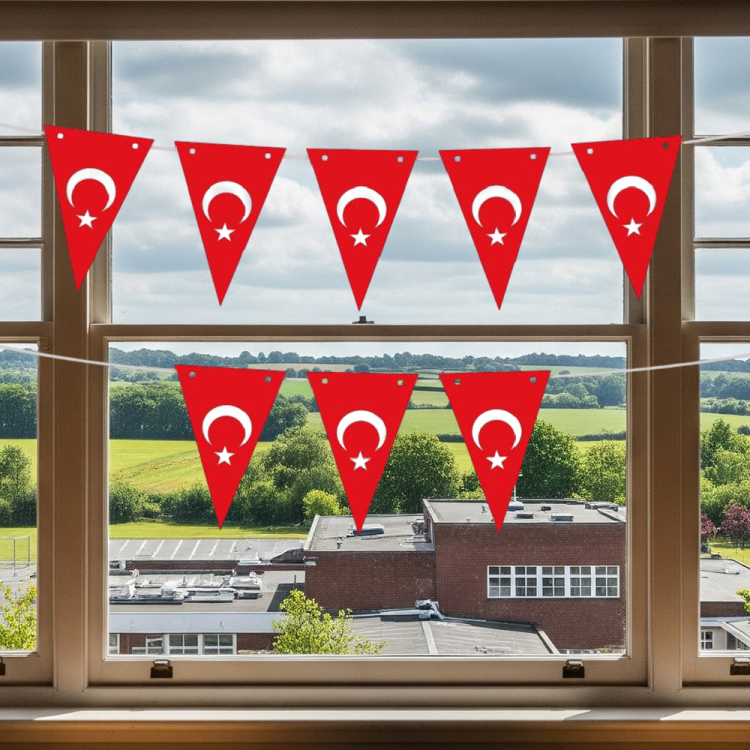 Üçgen Flama Süsleme Seti -Ay Yıldız- Üçgen Flama Süsleme Seti -Ay Yıldız-