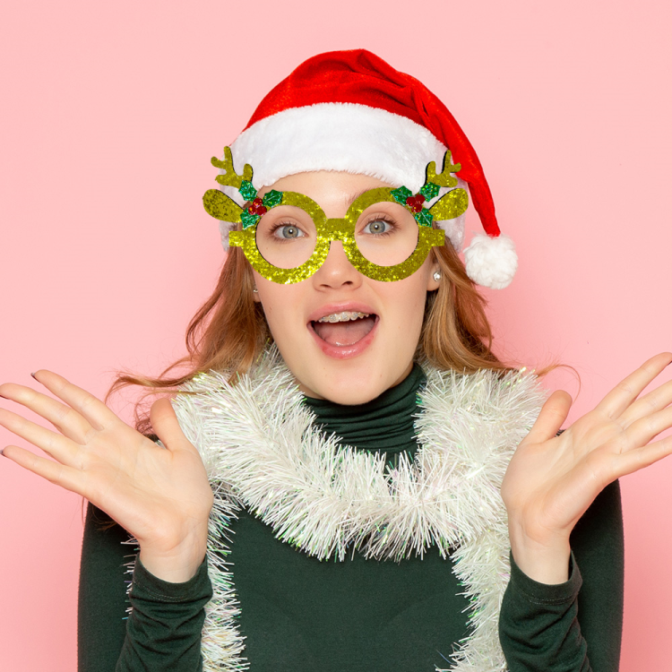 Yılbaşı Temalı Süslü Gözlük Yılbaşı Temalı Süslü Gözlük