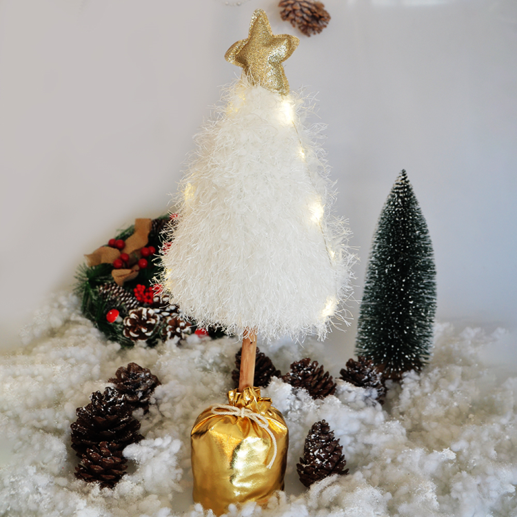 Yılbaşı Pelüş Ağaç Dekor 55cm Yılbaşı Pelüş Ağaç Dekor 55cm