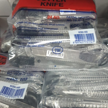 TAHA KOD:103 ŞEFFAF PLASTİK FALÇATA MAKET BICAĞI 24LÜ TAHA KOD:103 ŞEFFAF PLASTİK FALÇATA MAKET BICAĞI 24LÜ