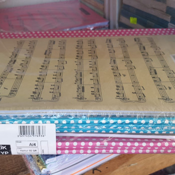 MÜZİK DEFTERİ BÜYÜK 40 YP. (BOX12) *DF MÜZİK DEFTERİ BÜYÜK 40 YP. (BOX12) *DF
