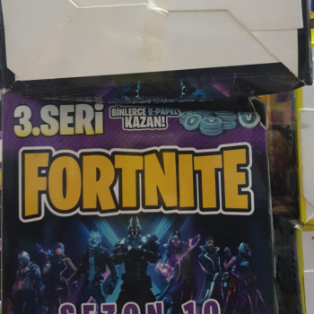 OYUN KARTLARI 12Lİ FORTNİTE 3 SERİ SEZON 10 OYUN KARTLARI 12Lİ FORTNİTE 3 SERİ SEZON 10