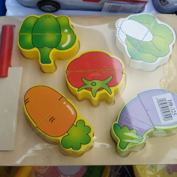 EĞİTİCİ OYUNCAK PLASTİK MEYVE KESME