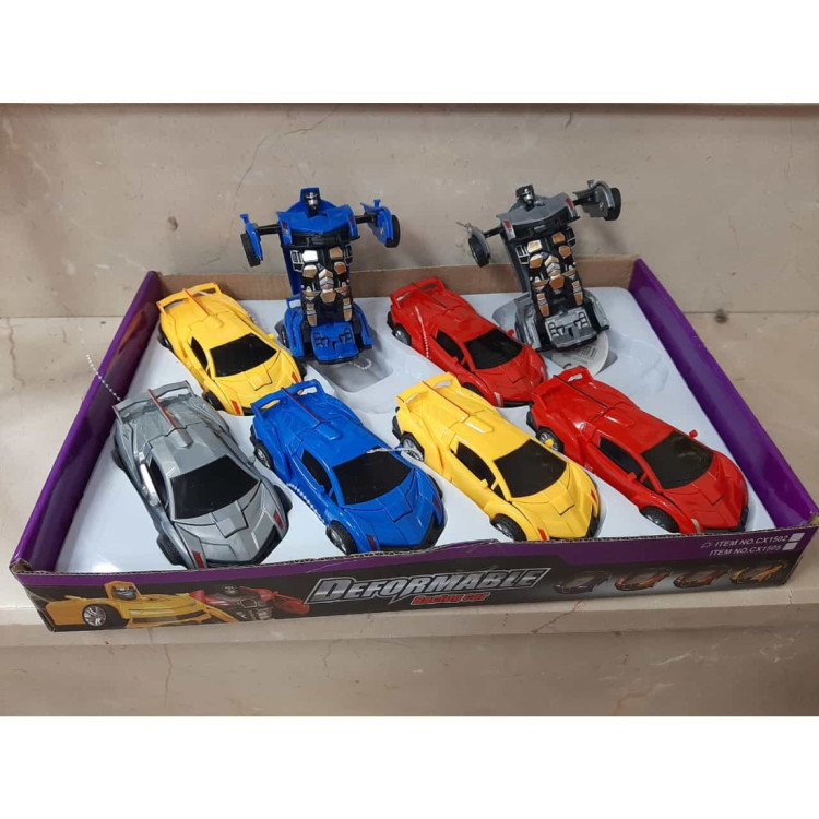STANDLI SÜRT.OTOMATİK ROBOT OLAN FERRARİ 13CM