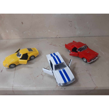 METAL ÇEKBIRAK KAPILARI AÇILIR KLASİK ARABALAR 3 MODEL 12CM METAL ÇEKBIRAK KAPILARI AÇILIR KLASİK ARABALAR 3 MODEL 12CM