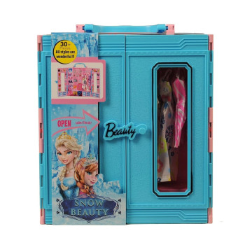 MAVİ GARDOLAP KIYAFETLİ AKSESUARLI MAVİ GARDOLAP KIYAFETLİ AKSESUARLI