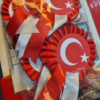 TÜRK BAYRAK AYYILDIZ YAKA KOKART 25Lİ KURDELESİ KIRMIZI BEYAZ *23nisan