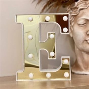 3D Işıklı Led Harf Dekoratif Aydınlatma Büyük Boy E (Gm-4177) 3D Işıklı Led Harf Dekoratif Aydınlatma Büyük Boy E (Gm-4177)